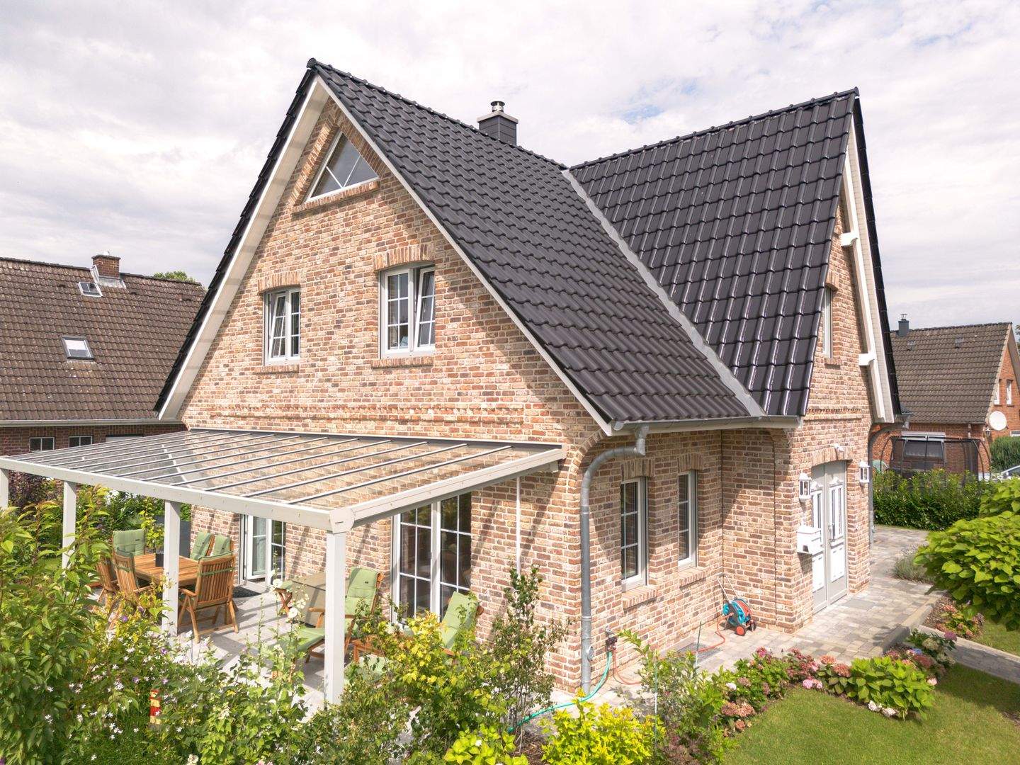 Exklusives Friesenhaus – Neubau in zeitloser Eleganz mit Premiumausstattung – Hohenlockstedt – Vorschaubild 2