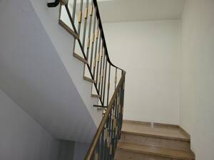 Schöne Doppelhaushälfte mit 2 Wohnungen und Ausbaumöglichkeit im Dachgeschoss in wunderschöner Lage von Lohe – 90427 Nürnberg – Vorschaubild 8