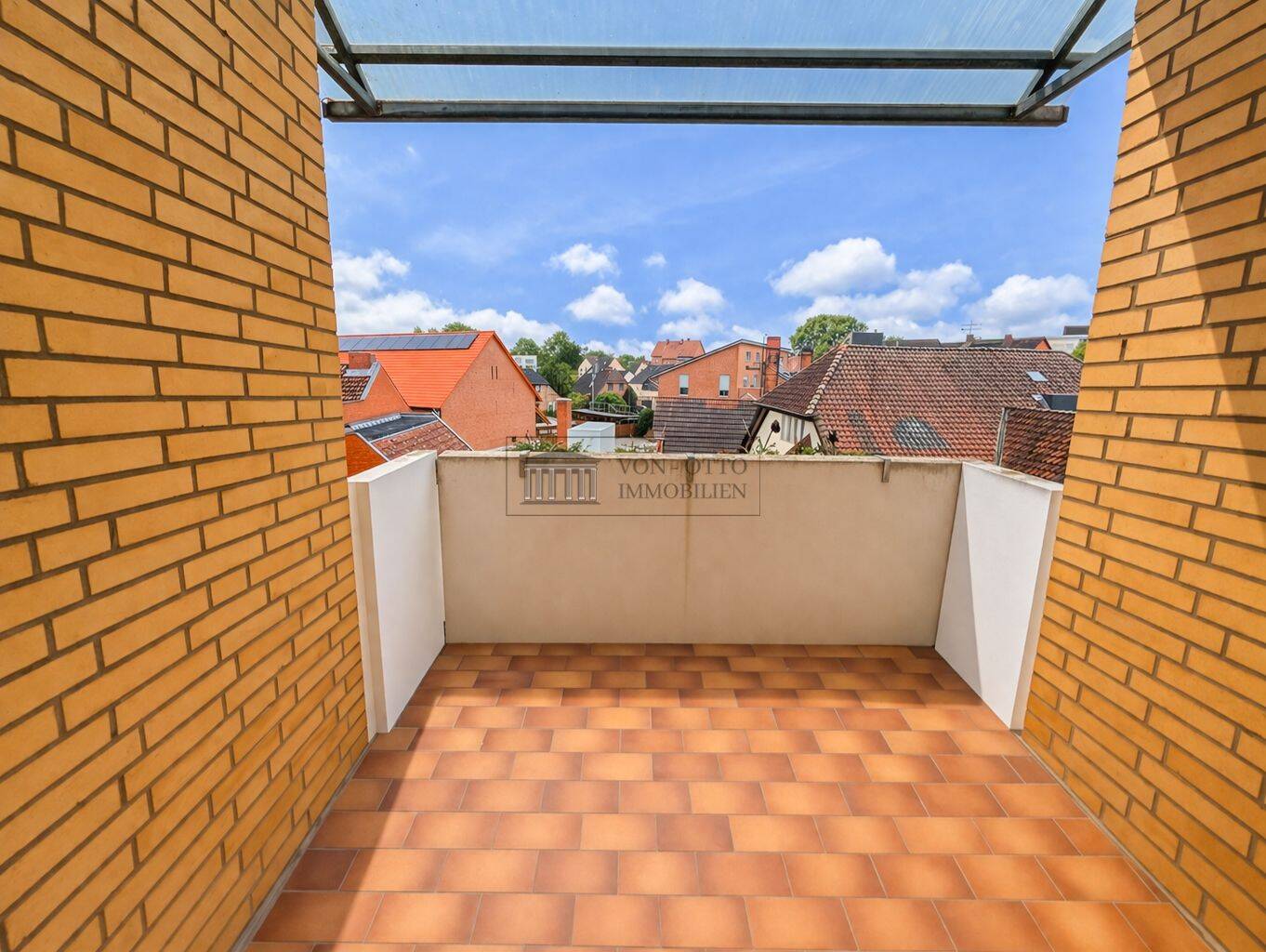 Bezugsfrei & hell: Wohnung mit schönem Balkon – Hannover – Vorschaubild 2