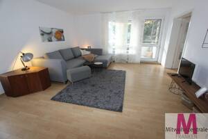 Sehr schöne 2 Zimmer Wohnung mit Balkon