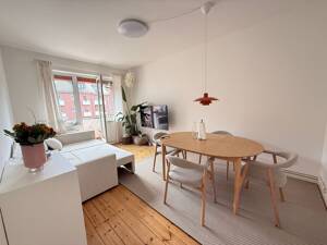 Gut geschnittene 2 Zimmerwohnung mit Balkon und Einbauküche in Hamm – 20537 Hamburg – Vorschaubild 2