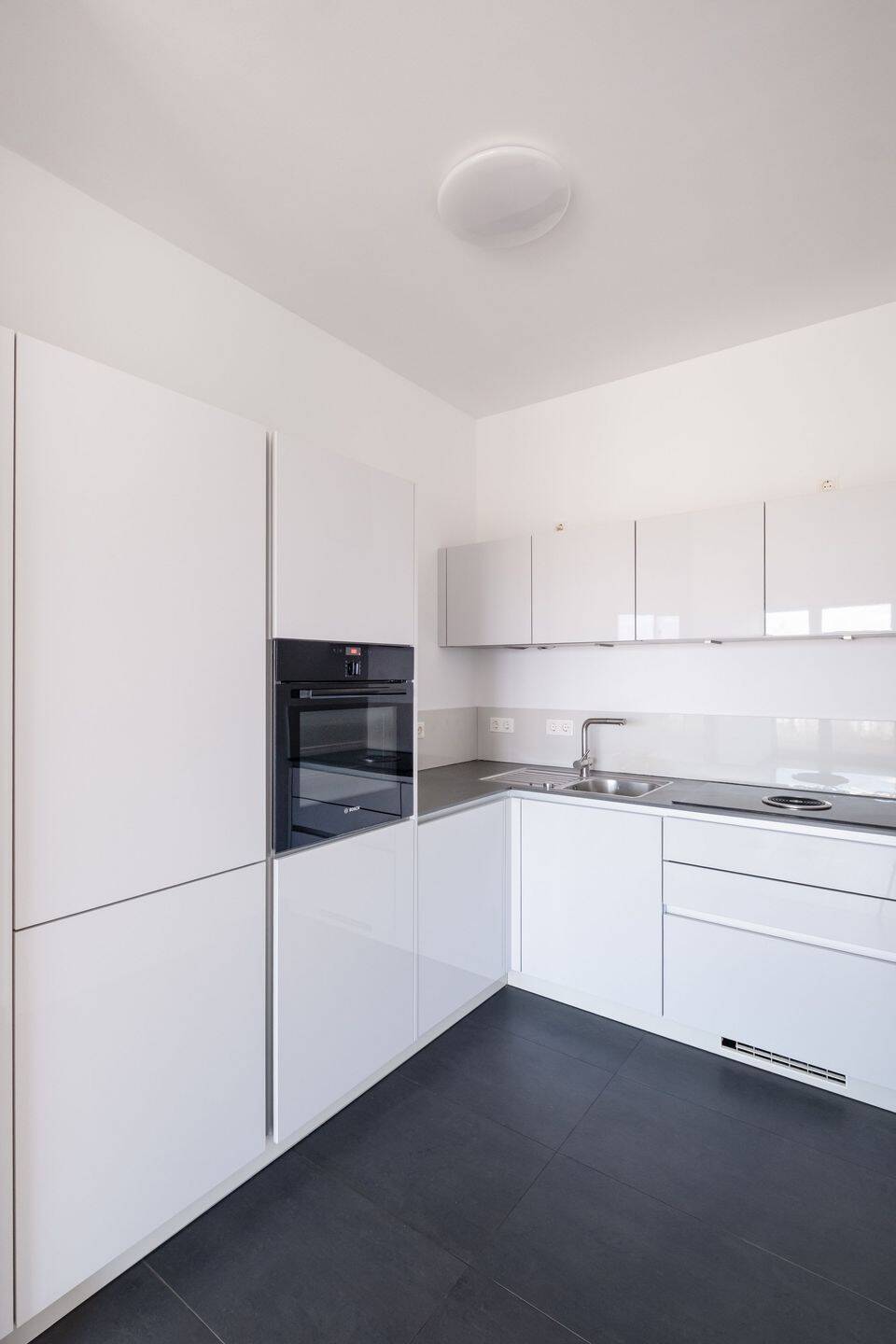 Moderne Eleganz mit Panorama-Kulisse und Concierge im KunstCampus – Berlin – Vorschaubild 4