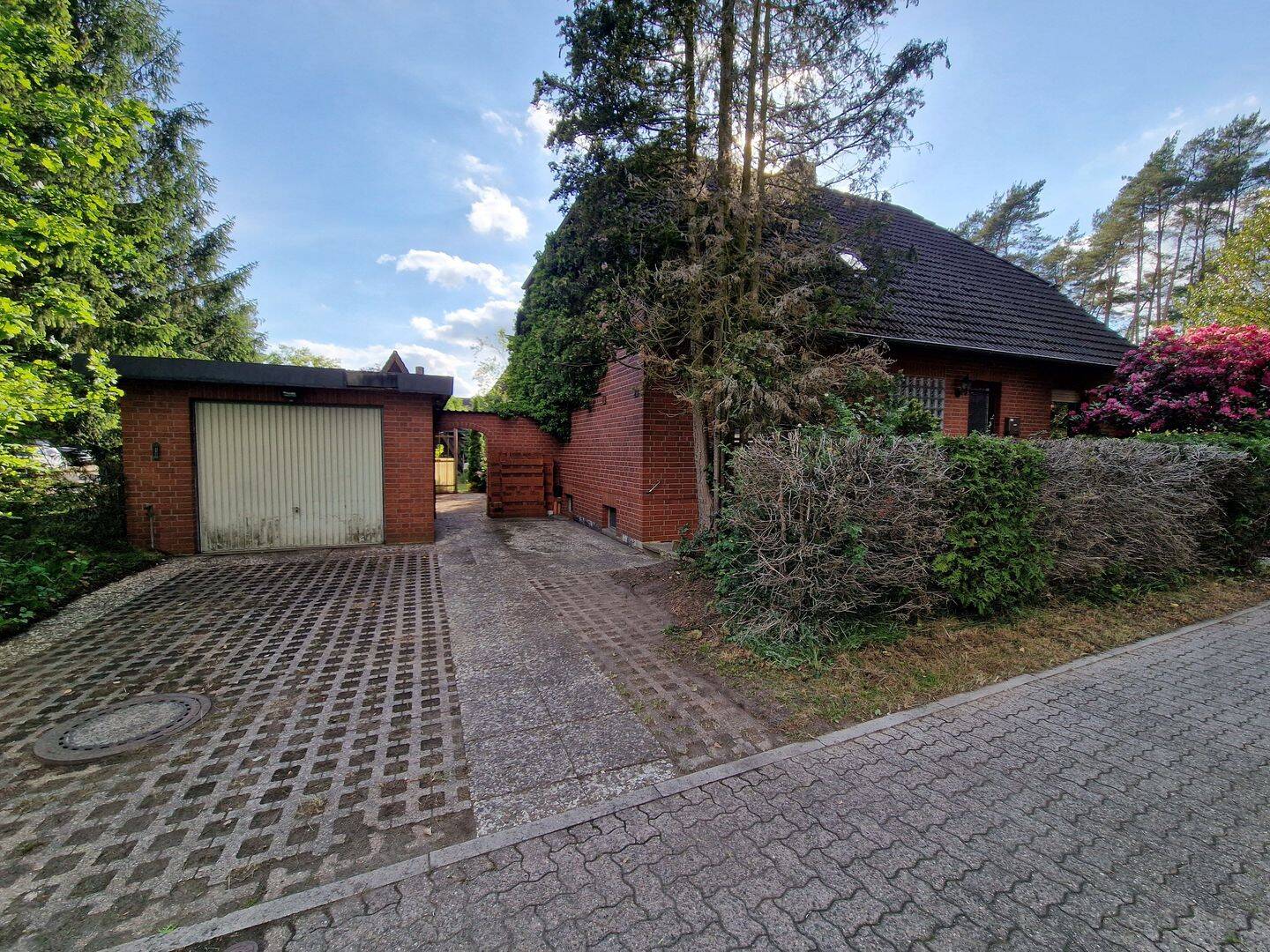 Viel Platz für die Familie: Großes 8-Zimmer-Haus in Faßberg – Faßberg – Vorschaubild 2