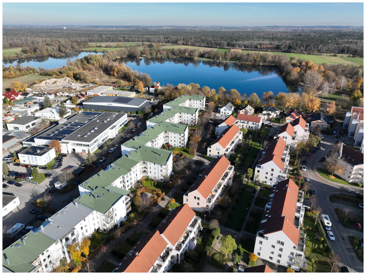 4,2% Rendite mögl.! 2x TG-Stellplätze in Königsbrunn - Ideal für Ihre Fahrzeuge oder als Investment – Königsbrunn – Bild 1 von 4