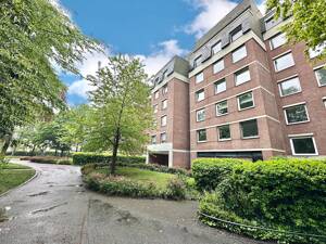 Schöne Zweizimmerwohnung inkl. Tiefgaragenstellplatz in beliebter Wohnlage – 50735 Köln – Vorschaubild 2