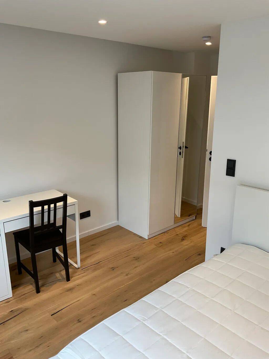 Stylisches Zimmer in moderner Frauen-WG in Nürnberg