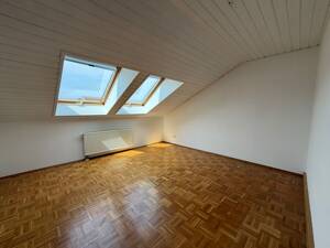 Schöne 3 Zimmer Dach Wohnung in beliebter Lage - Gartenmitbenutzung – 97084 Würzburg – Vorschaubild 4
