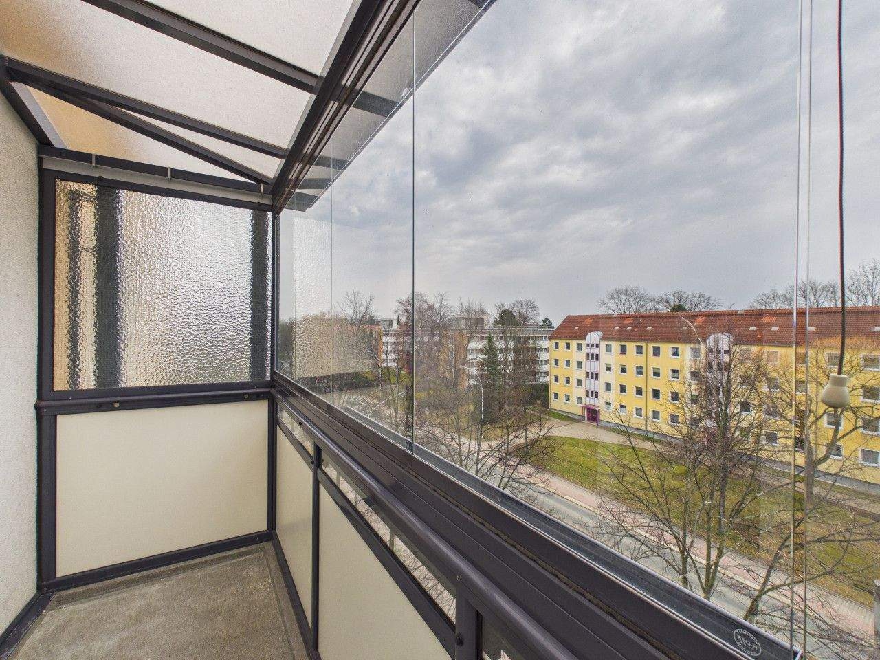3-Raum-Wohnung mit Balkon auf dem Kapellenberg – Chemnitz – Vorschaubild 6