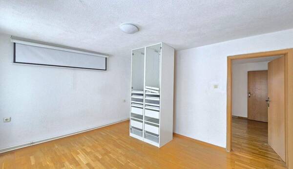 Haus in 79798 Jestetten mit 180 m² kaufen
