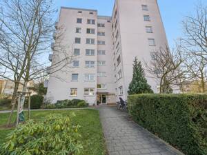 Attraktive, vermietete 2,5 Zimmerwohnung mit Stellplatz und Loggia in zentraler Lage von Darmstadt
