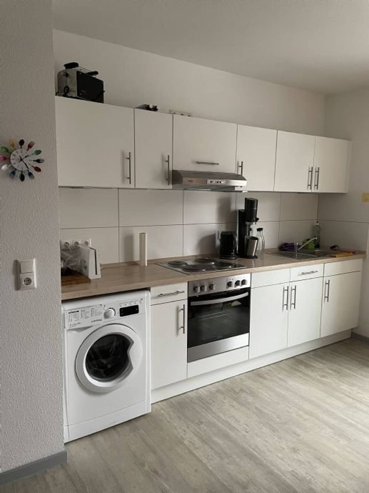 Studenten WG Zimmer direkt an der Uni – 34117 Kassel – Bild 1 von 8