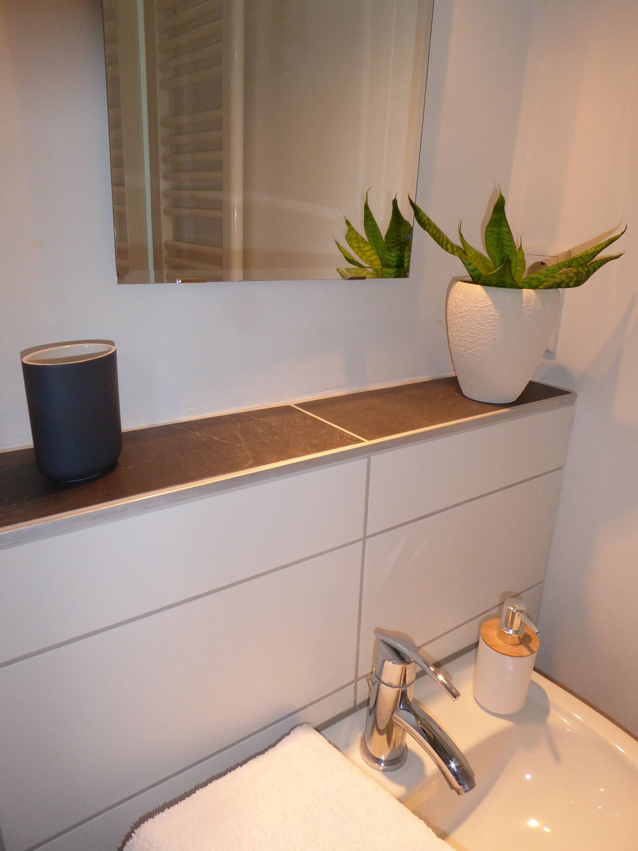 Innenstadt/Zentrum - Helle ruhige 2-Zimmer-Wohnung im Zentrum von Erlangenen – Erlangen – Vorschaubild 7
