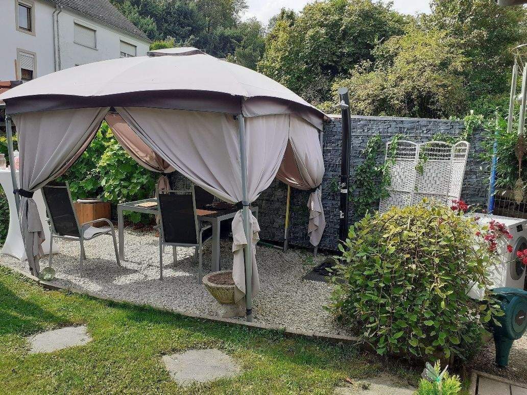 FREISEN! Freistehendes, großzügiges Komforthaus mit Einliegerwohnung, Wintergarten, Terrasse, Garten und Doppelgarage (+Tor-Zufahrt Rückseite) – Freisen – Vorschaubild 9