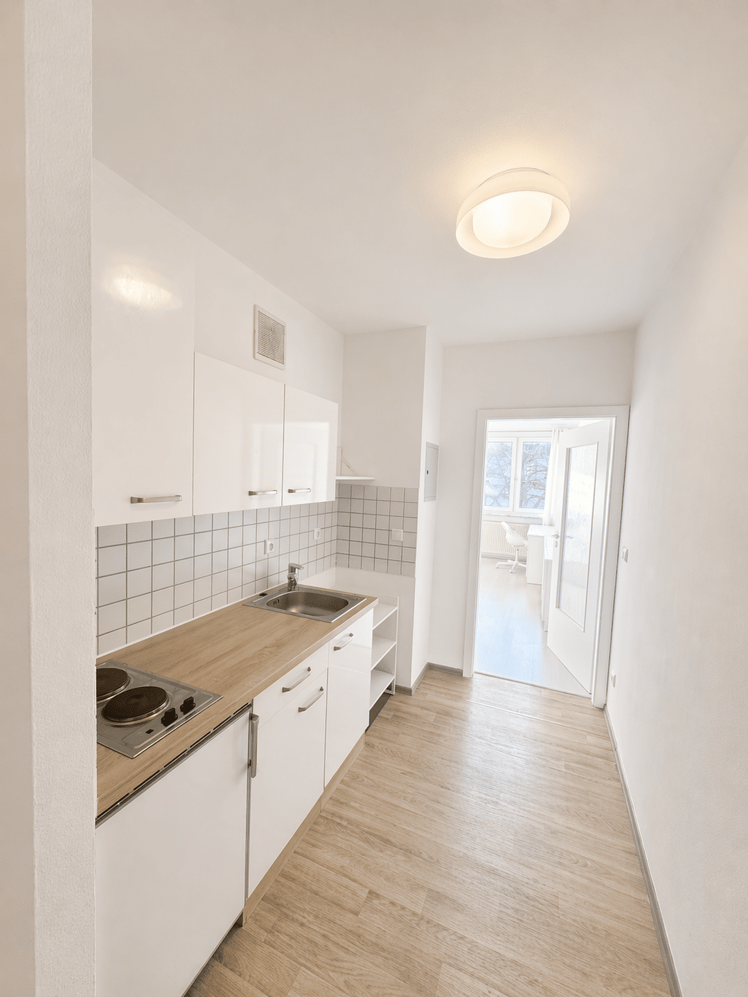 Sofort einziehen – voll möblierte 2-Zimmer-Wohnung in Top-Lage Regensburg – Regensburg – Vorschaubild 5