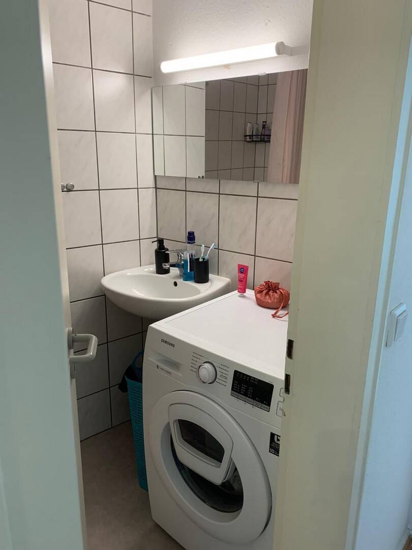 2-Zimmer-Wohnung im 3. OG wartet auf neue Mieter – Aachen – Vorschaubild 5
