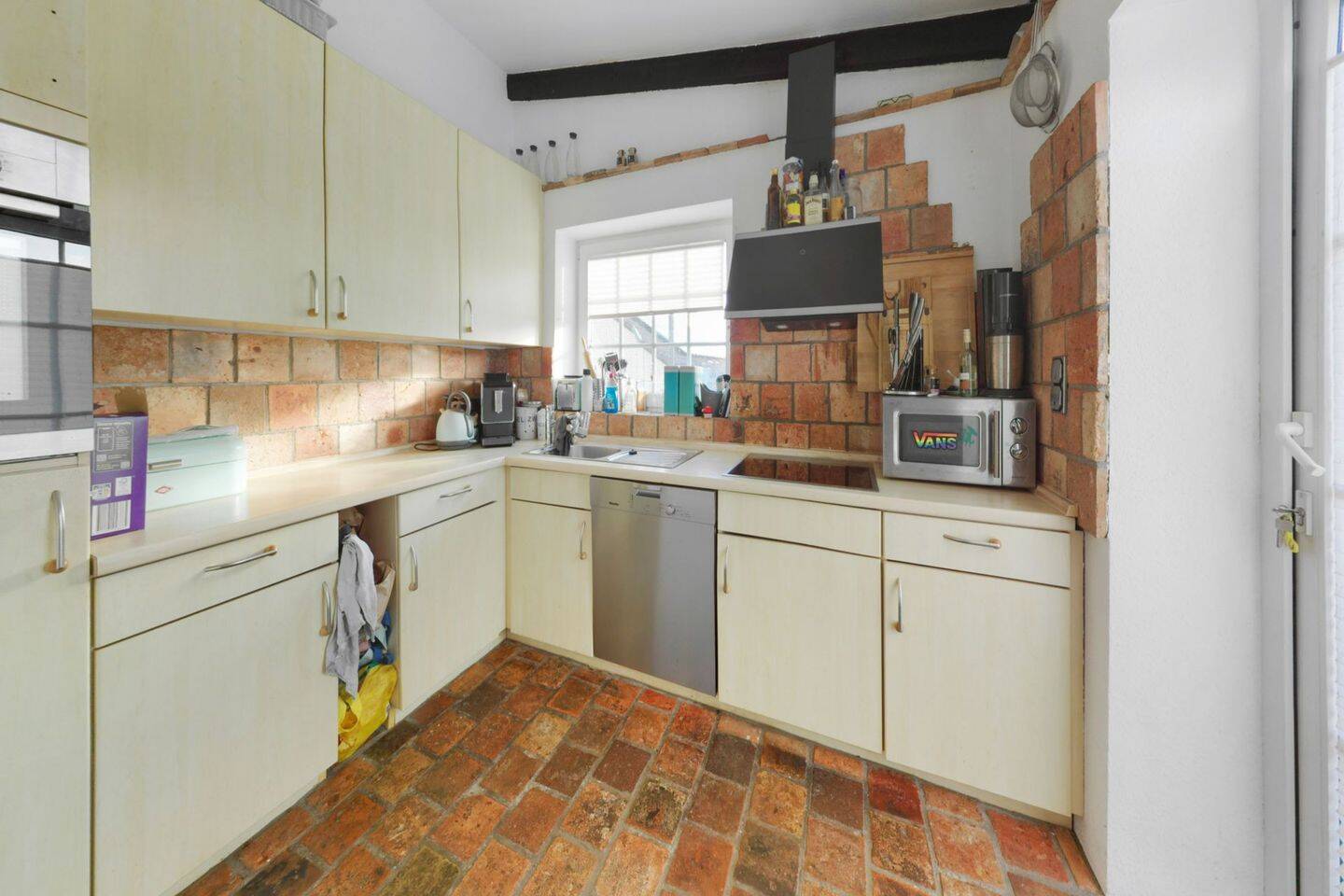 Wohngefühl wie im eigenen Haus - Eigentumswohnung mit Kamin, Garten & 2 Balkonen in Bedburg-Rath – Bedburg – Vorschaubild 6