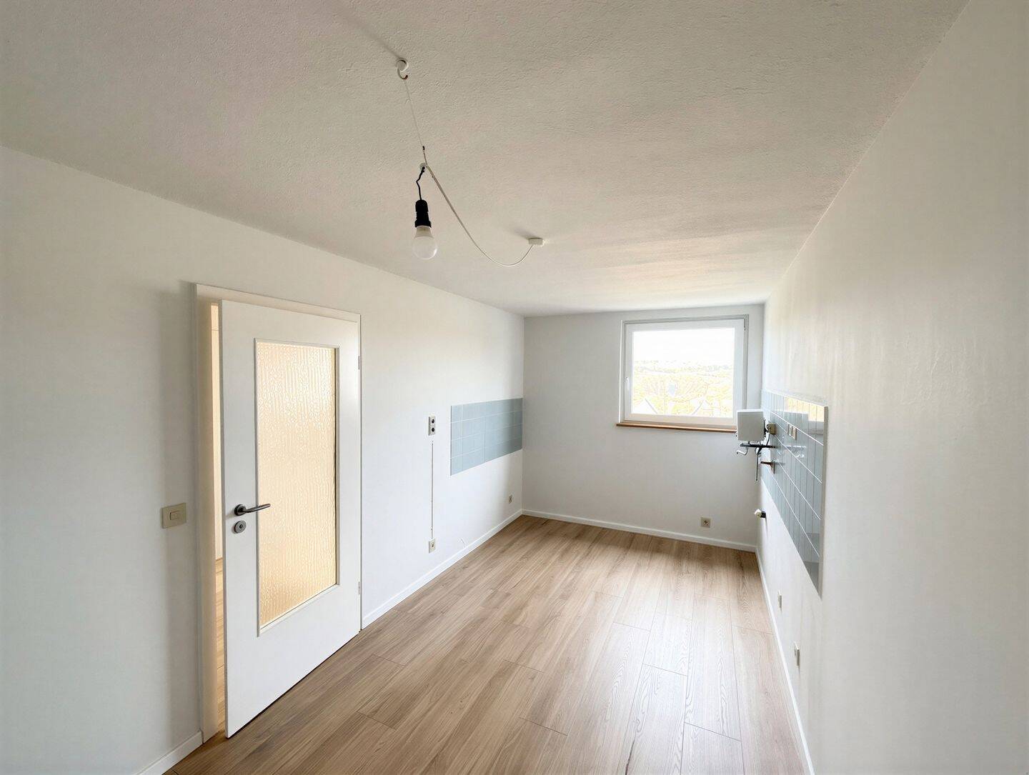 Wohnqualität zum Wohlfühlen - modernisierte Dachgeschosswohnung mit Gartennutzung – Essen – Vorschaubild 8