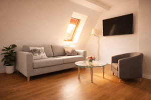 3-4-Zi DG-Whg. in Cannstatt - BIETERVERFAHREN 147-187.000 €