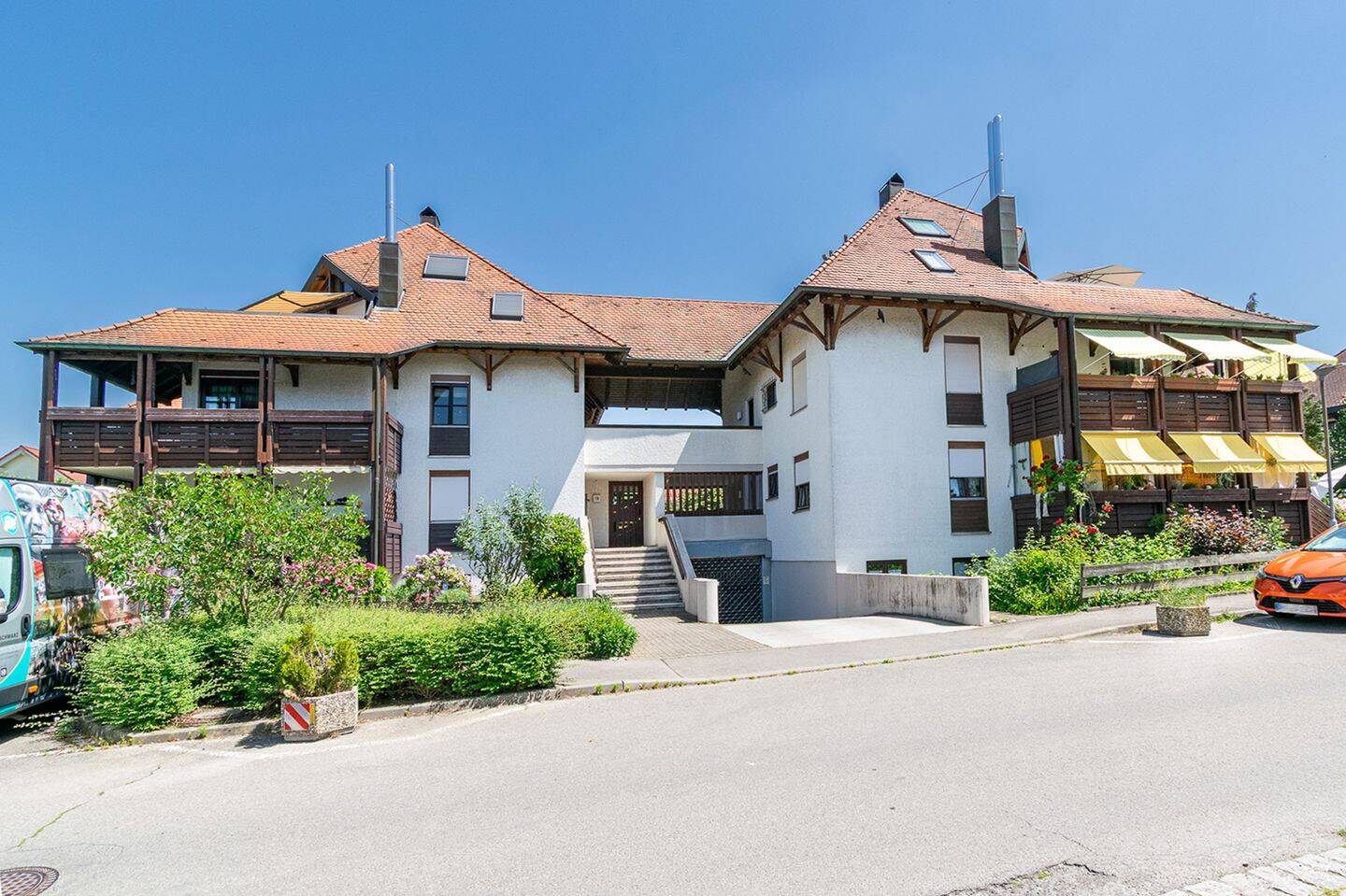 Licht, Raum und beeindruckende Aussicht – Maisonette-Wohnung mit Dachterrasse