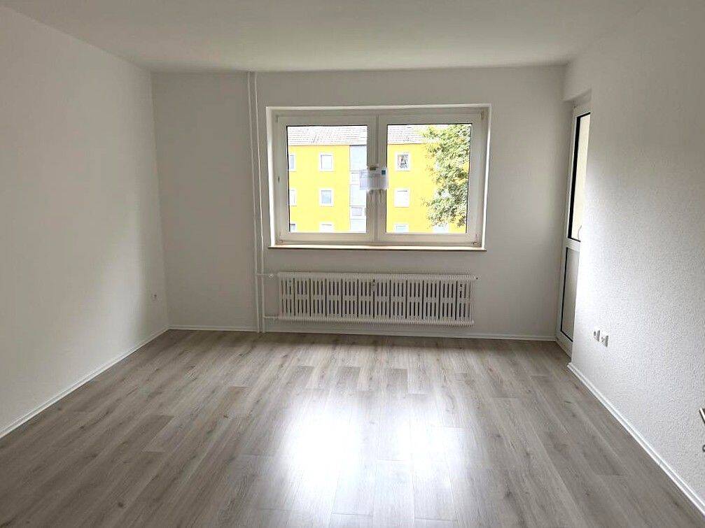 Neu. Hell. Bereit für Sie. / Fresh. Bright. Ready for you. – Hagen – Vorschaubild 4