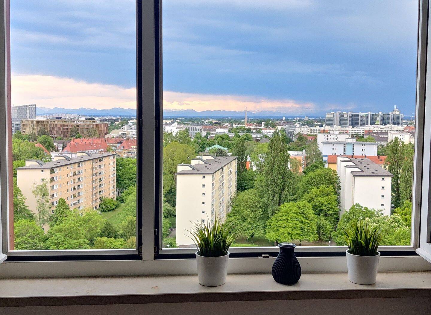 2-Zi-Rarität Bogenhausen: Penthouse-Feeling & Alpenblick v. priv. – München – Vorschaubild 5