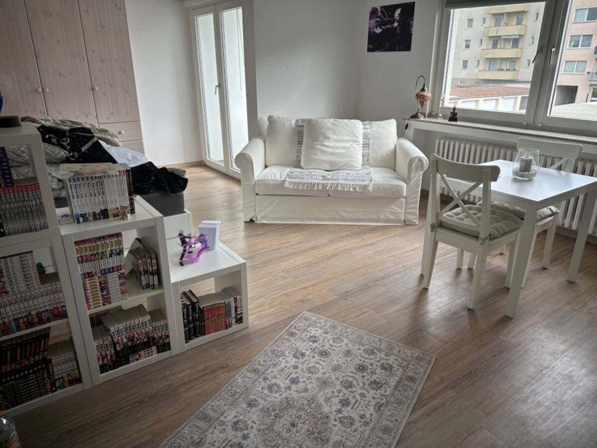 Schöne, möblierte 1-Zimmer-Wohnung mit Balkon in Neudorf-Süd – 47057 Duisburg – Bild 1 von 9