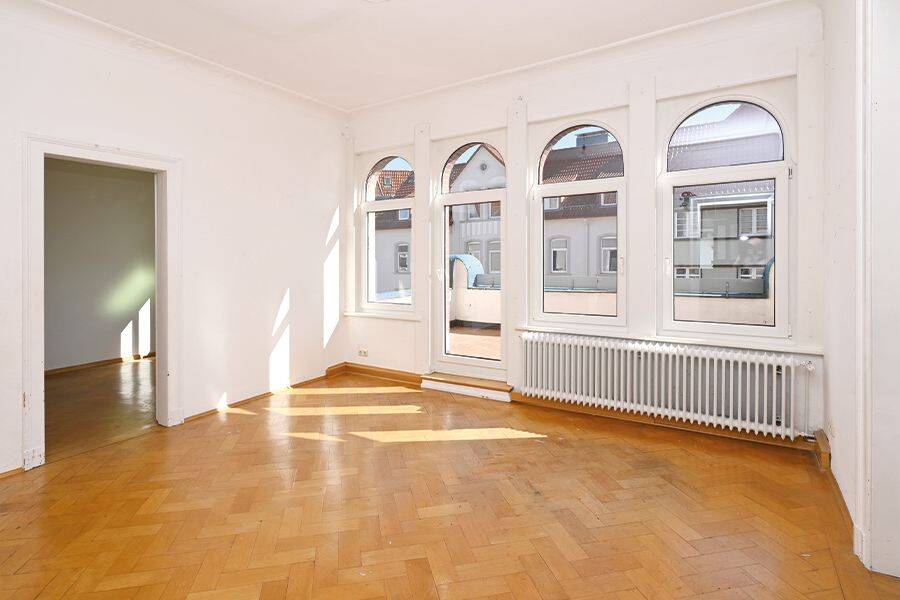 Hannover - Malerviertel: Charmante Altbauwohnung zum Renovieren! – Hannover – Vorschaubild 2
