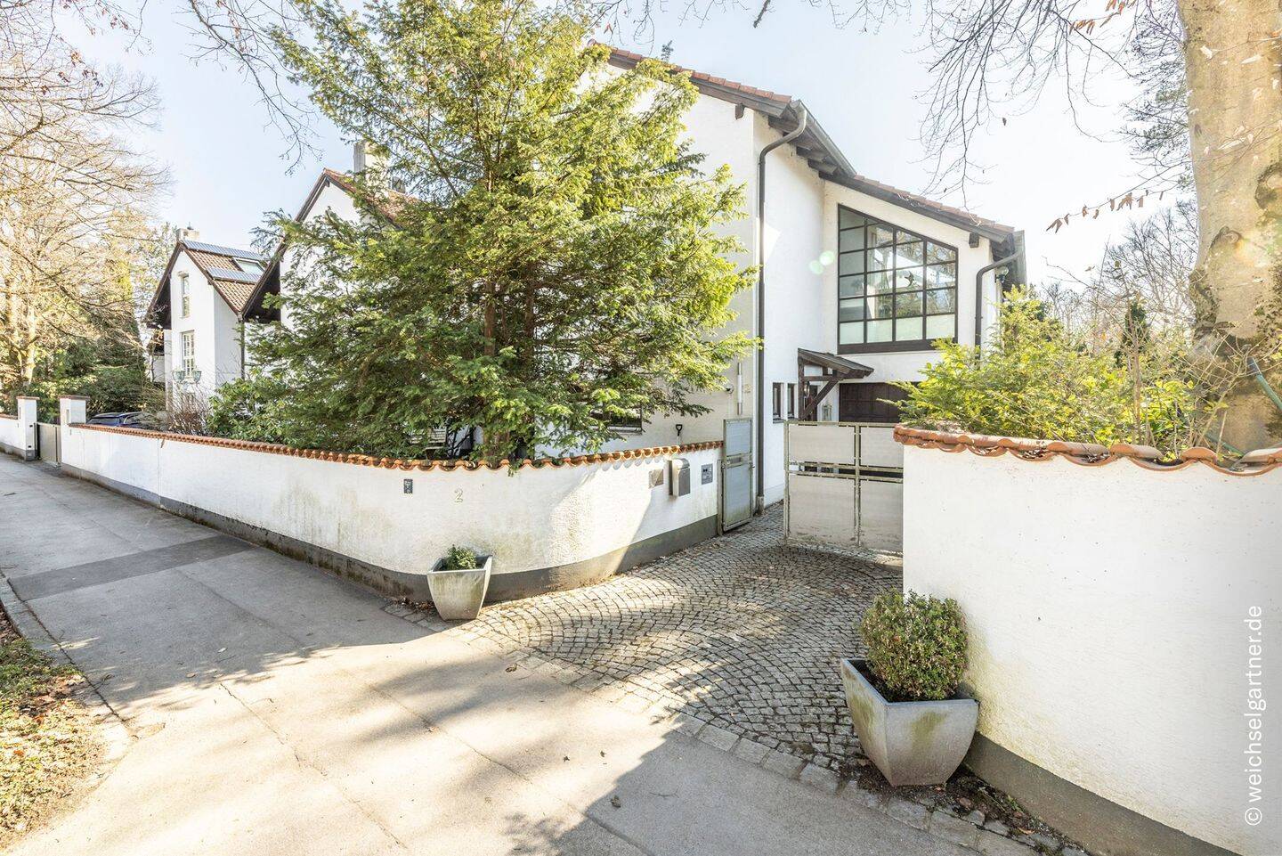 Einfamilienhaus mit Einlieger-Dachstudio und herrlichem Südgarten am Isarhochufer – Grünwald – Vorschaubild 8