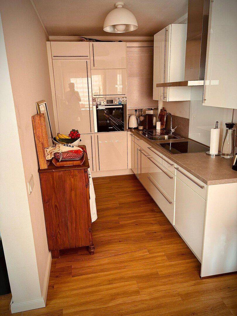 Von Privat urbane Wohnung mit Aussicht – Hamburg – Vorschaubild 5