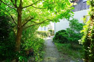 Bestandshaus mit Vollkeller auf großem 1.398 m² Grundstück mit Potential für Neubau! – 12683 Berlin – Vorschaubild 5