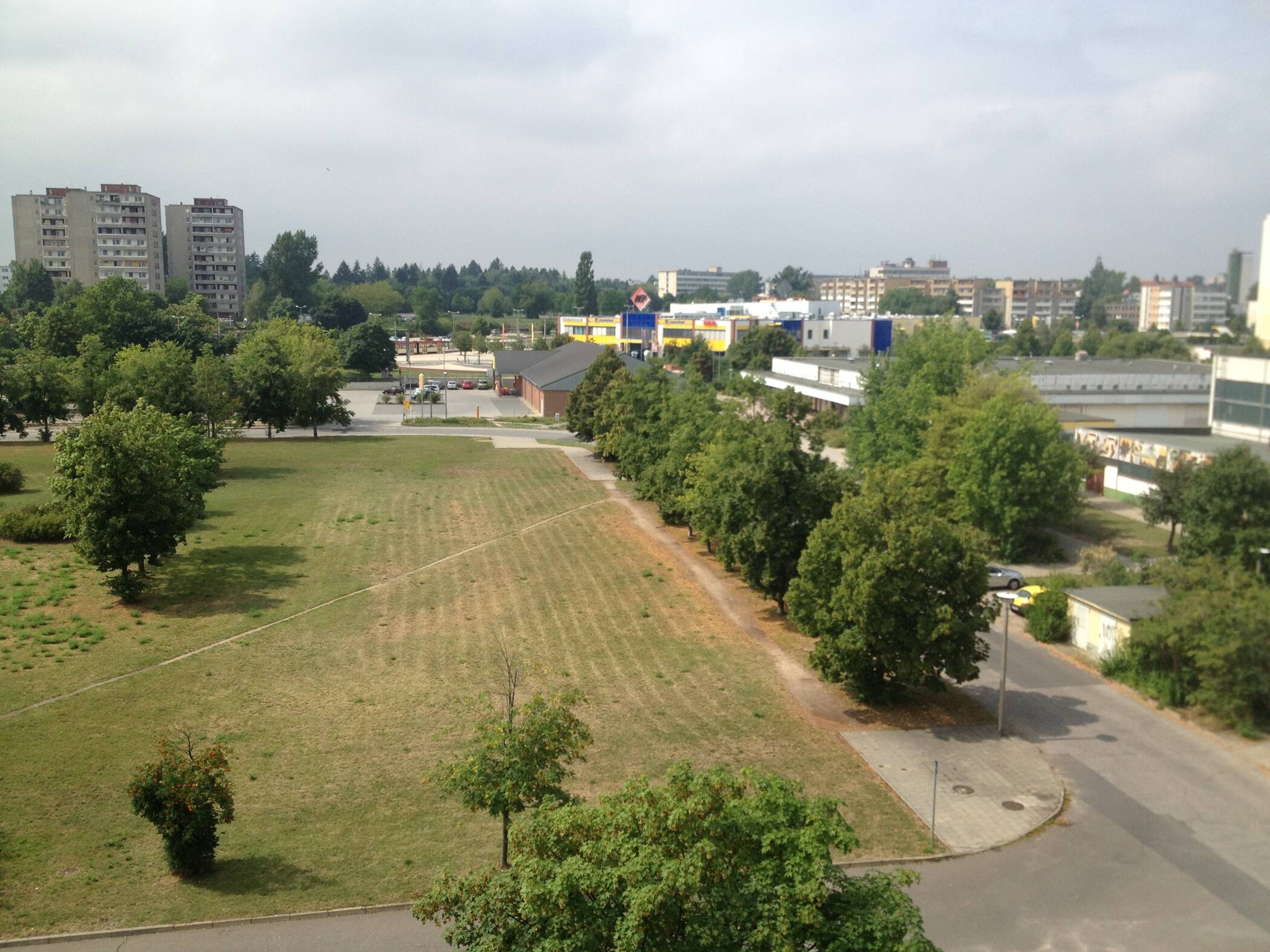 Provisionsfrei, 2 MFH Plattenbau mit 56 Einheiten, 14-fache der JNKM bzw. 7,15% Rendite – Frankfurt (Oder) – Vorschaubild 2