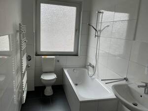 Schöne 2-Zimmer-Wohnung mit neuem Laminatboden in Hagen Zentrum! – 58095 Hagen – Vorschaubild 7