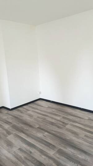 Helle Dachgeschosswohnung in Neuss City – 41460 Neuss – Vorschaubild 3