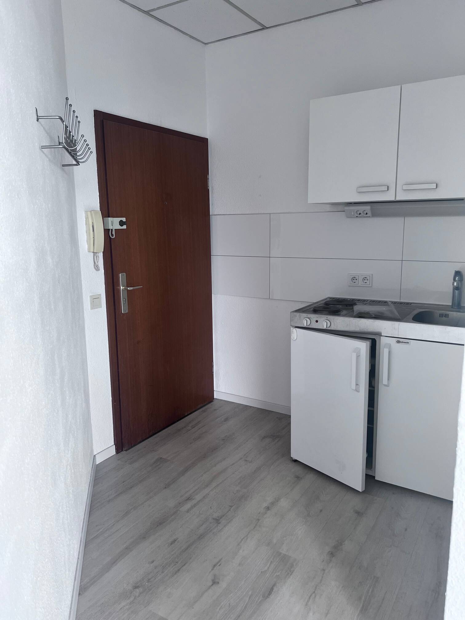 Großzügiges 1-Zimmer-Appartement Nähe FH – Darmstadt – Vorschaubild 3