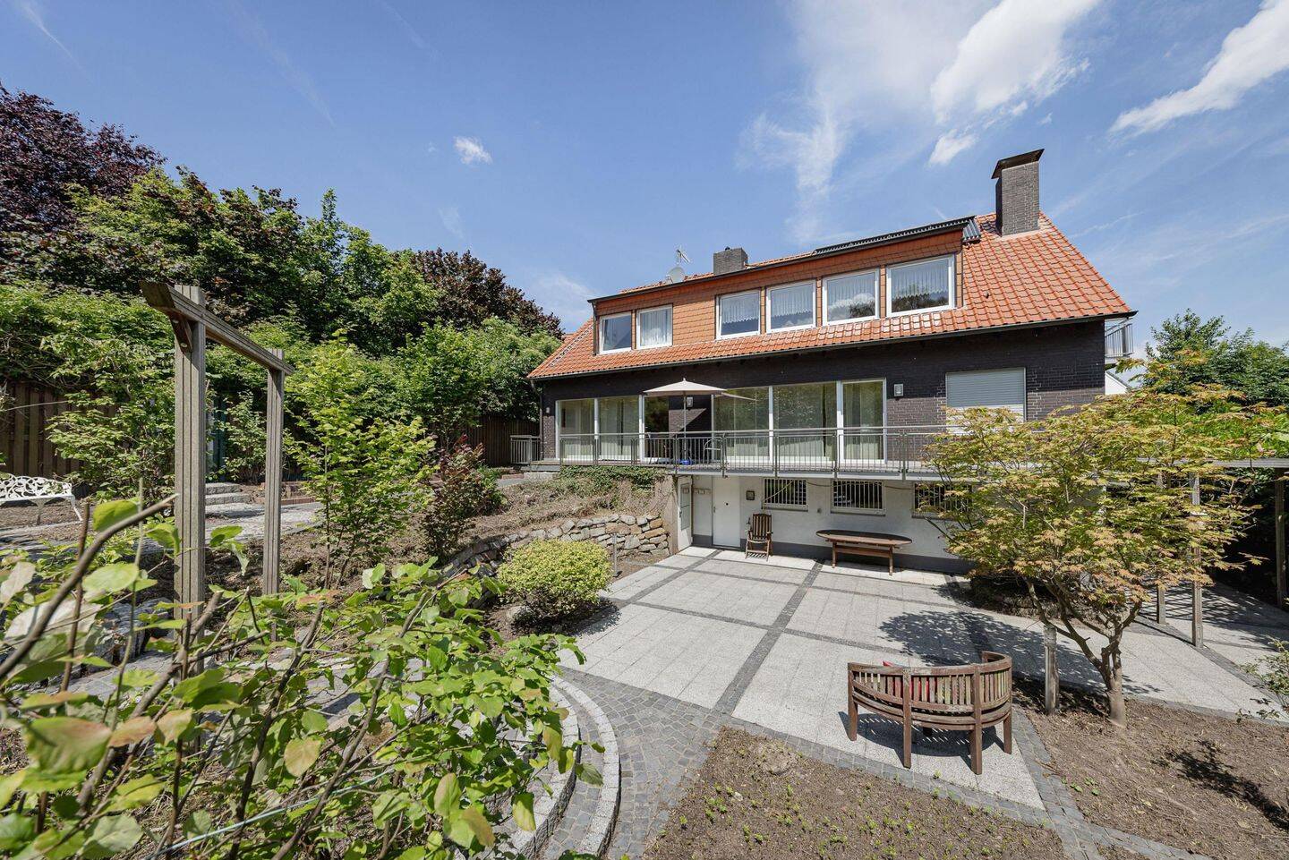 Großzügiges Wohnen in bester Süd-Lage von Dortmund - vielseitiges Ein- bis Dreifamilienhaus mit parkähnlichem Grundstück – Dortmund – Vorschaubild 5