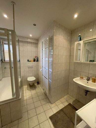 Gemütliche, Helle 2 Zimmer Wohnung mit EKB und Balkon – Nürnberg – Vorschaubild 8