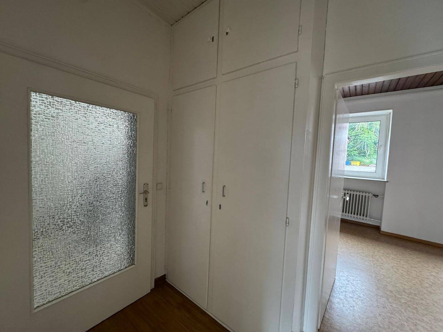 Wohnen oder investieren - 3-Zimmer-Wohnung mit Balkon & Großgarage in zentraler Lage von Zweibrücken – Zweibrücken – Vorschaubild 4