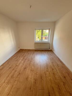 Familiengerechte 4-Zimmer-Wohnung in Erfurt mit moderner Ausstattung – 99089 Erfurt – Vorschaubild 4