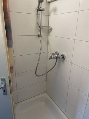 Gemütliche, helle 1-Zimmerwohnung mit Einbauküche und eigenem Bad – 51063 Köln – Vorschaubild 4