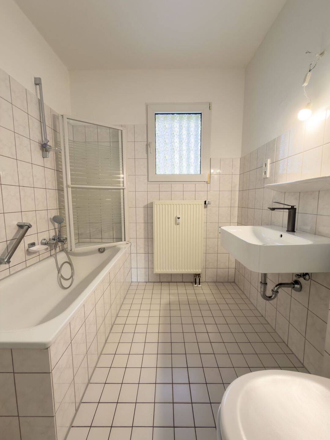 Frisch renoviert! 4-Zimmer-Wohnung mit Balkon & Garage in Bergisch Neukirchen – Leverkusen – Vorschaubild 9