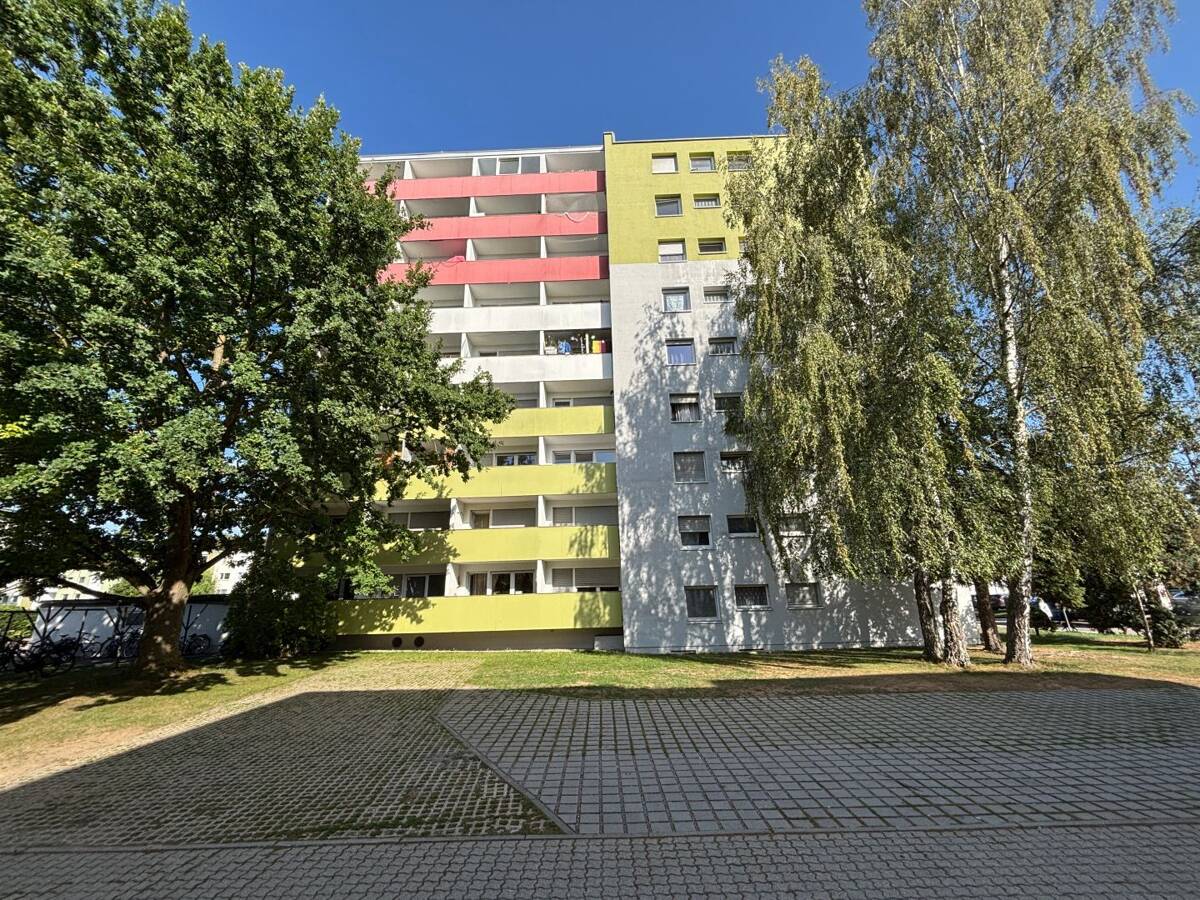Vermietetes 1-Zimmer-Appartement in begehrter Lage in Regensburg – 93053 Regensburg – Bild 1 von 9