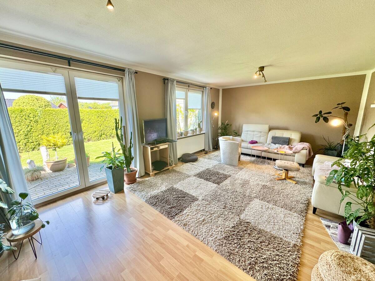 HORN IMMOBILIEN ++ Einfamilienhaus im Bungalowstil in Chemnitz bei Neubrandenburg – Blankenhof – Vorschaubild 2