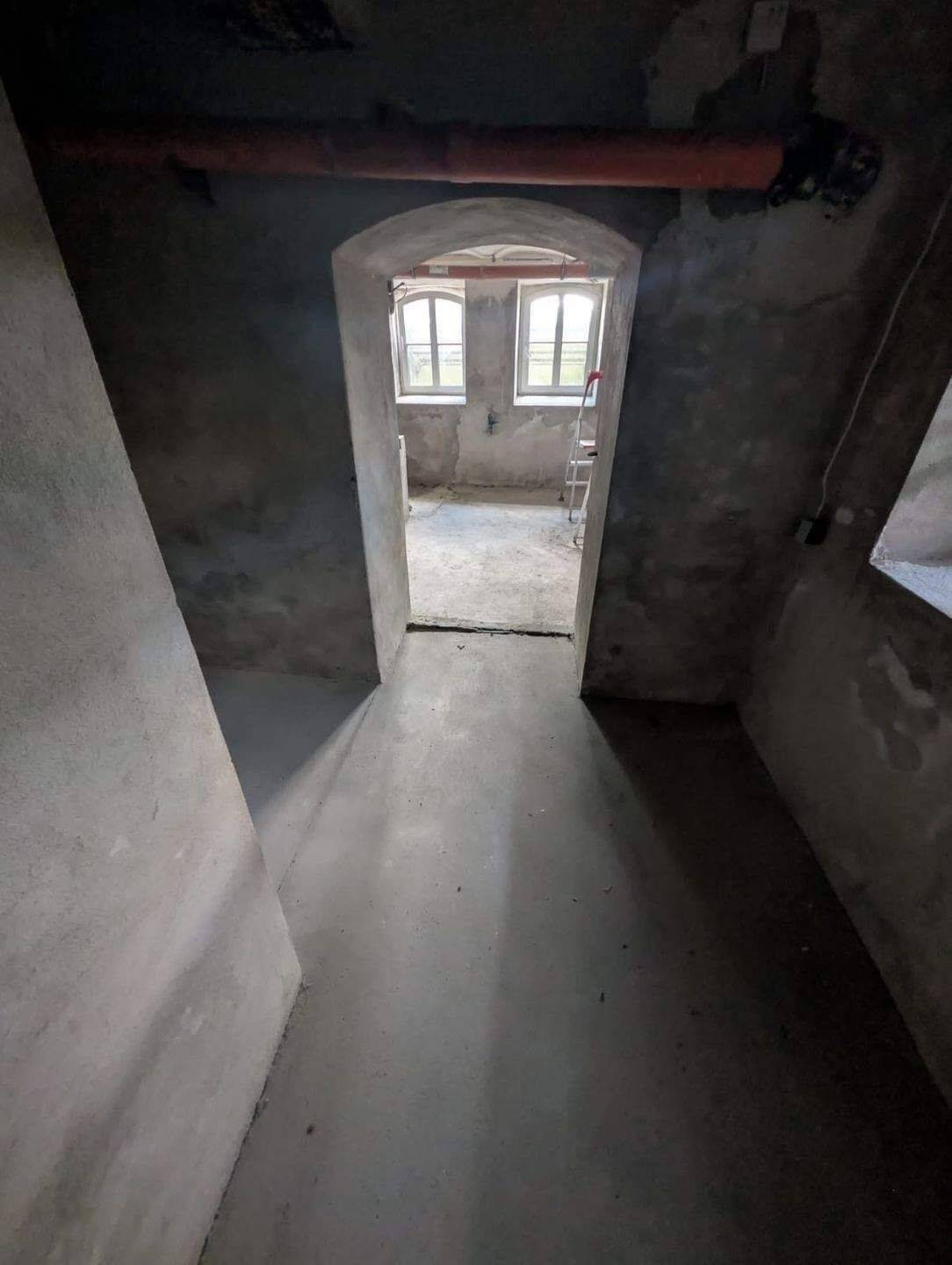 Großzügige Altbauwohnung mit Kachelöfen im historischen Bahnhof (ca. 180 m²) – Bützow – Vorschaubild 6