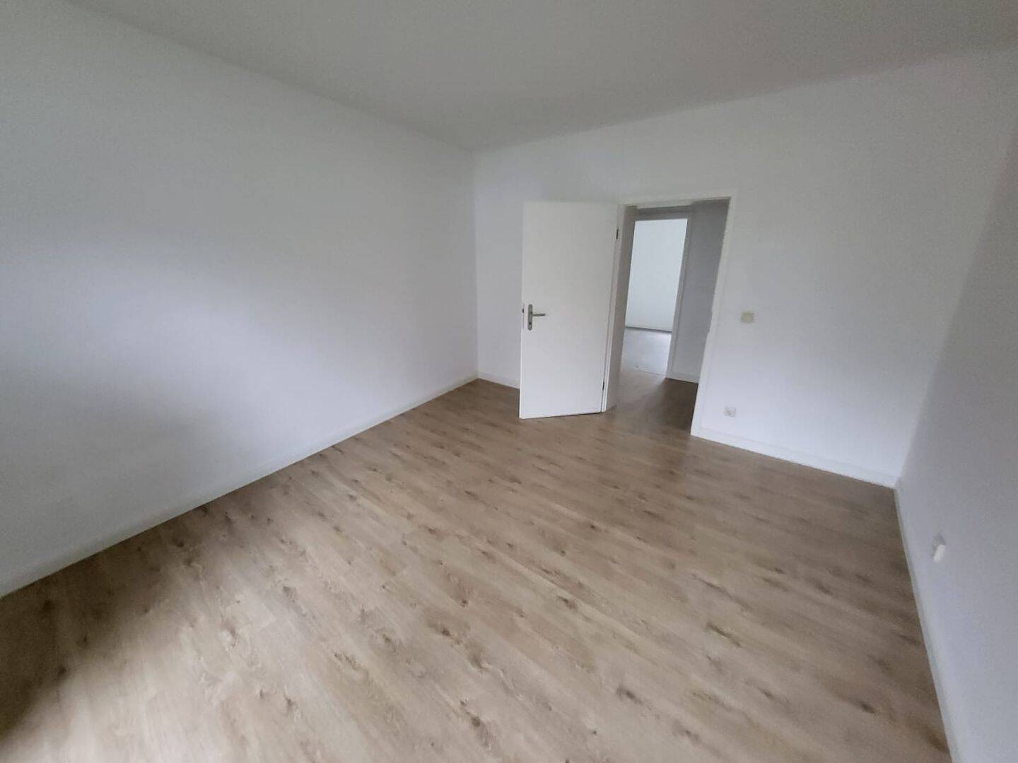 Große 2-Raum Wohnung in Chemnitz-Hilbersdorf – Chemnitz – Vorschaubild 4
