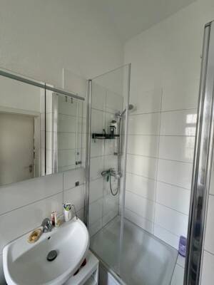 103 m² auf einer Ebene, zentraler geht es nicht, der wirklich funktioniert, und auch noch WG geeignet – 70178 Stuttgart – Vorschaubild 6