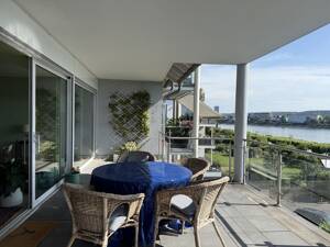 BONN BEUEL, direkte Rheinlage, top 4 Zi. Wohnung ca. 156 m² Wfl. Sonnenbalkon, Aufzug, Kfz. Stellpl. – 53225 Bonn – Vorschaubild 2