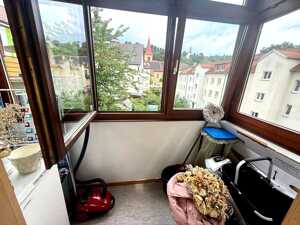 * S-OBERTÜRKHEIM: Gepflegte, teilmöblierte 2-Zi.Whg. mit EBK + Balkon + Gartenanteil * – 70329 Stuttgart – Vorschaubild 1