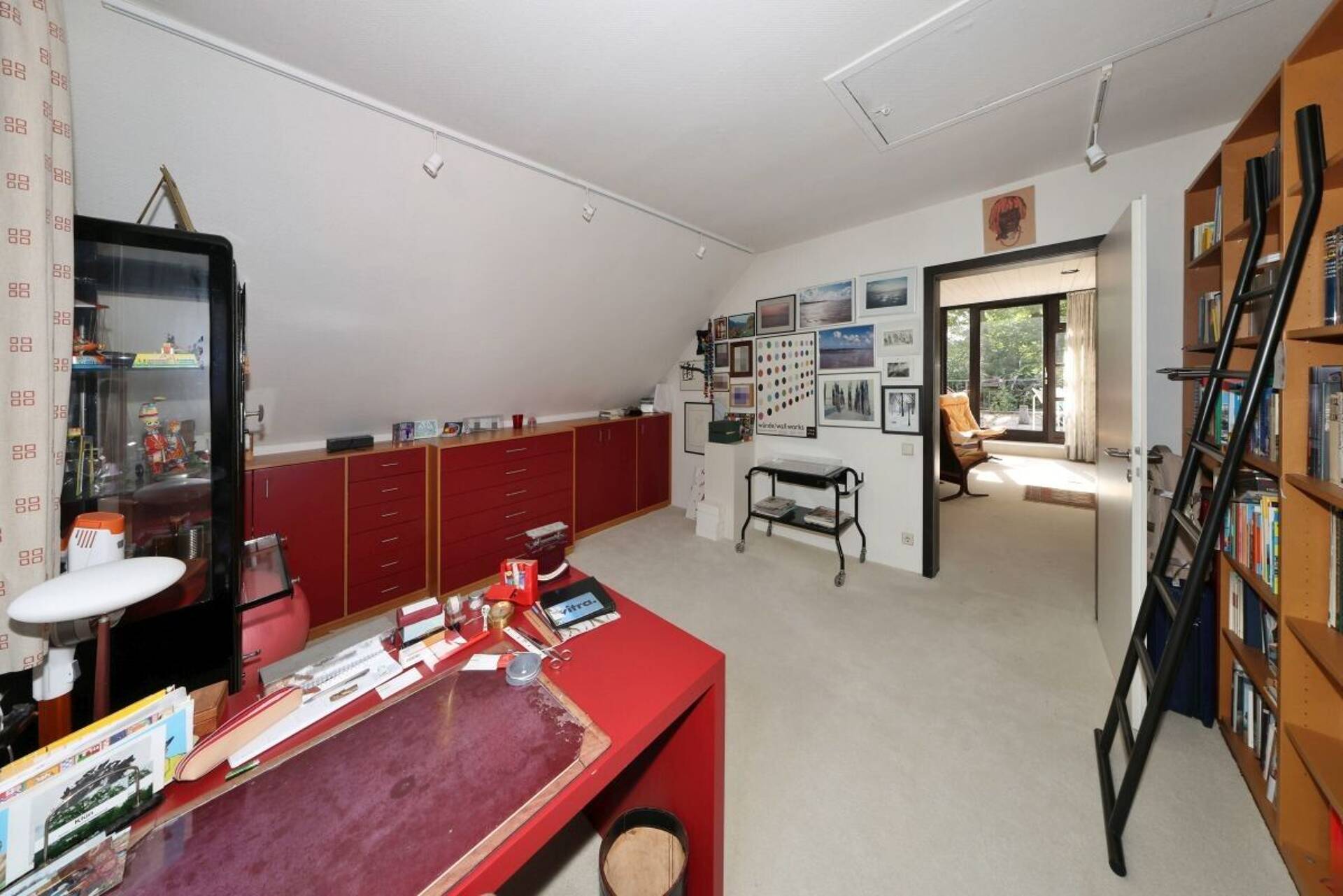 Einfamilienhaus in 26389 Wilhelmshaven mit 279,27 m² kaufen