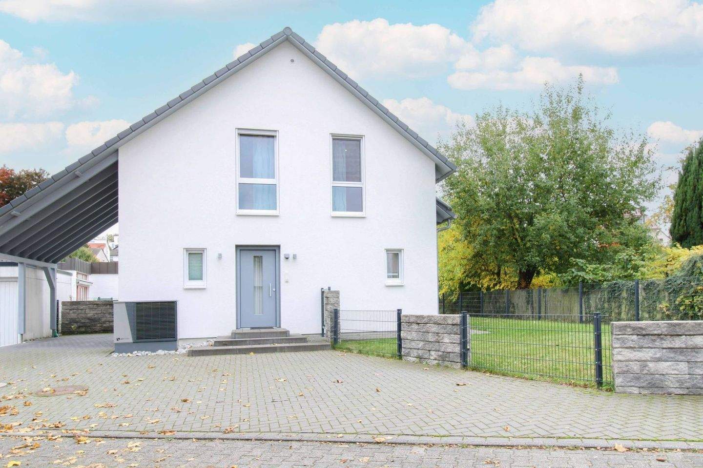 Ankommen, aufblühen, wohlfühlen - schönes Einfamilienhaus mit Herz – Neu-Anspach – Bild 1 von 9