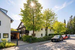 Ruhig gelegene 2-Zimmer-Dachgeschosswohnung mit hervorragender Anbindung